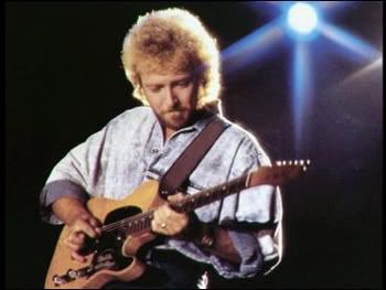 keith whitley statue