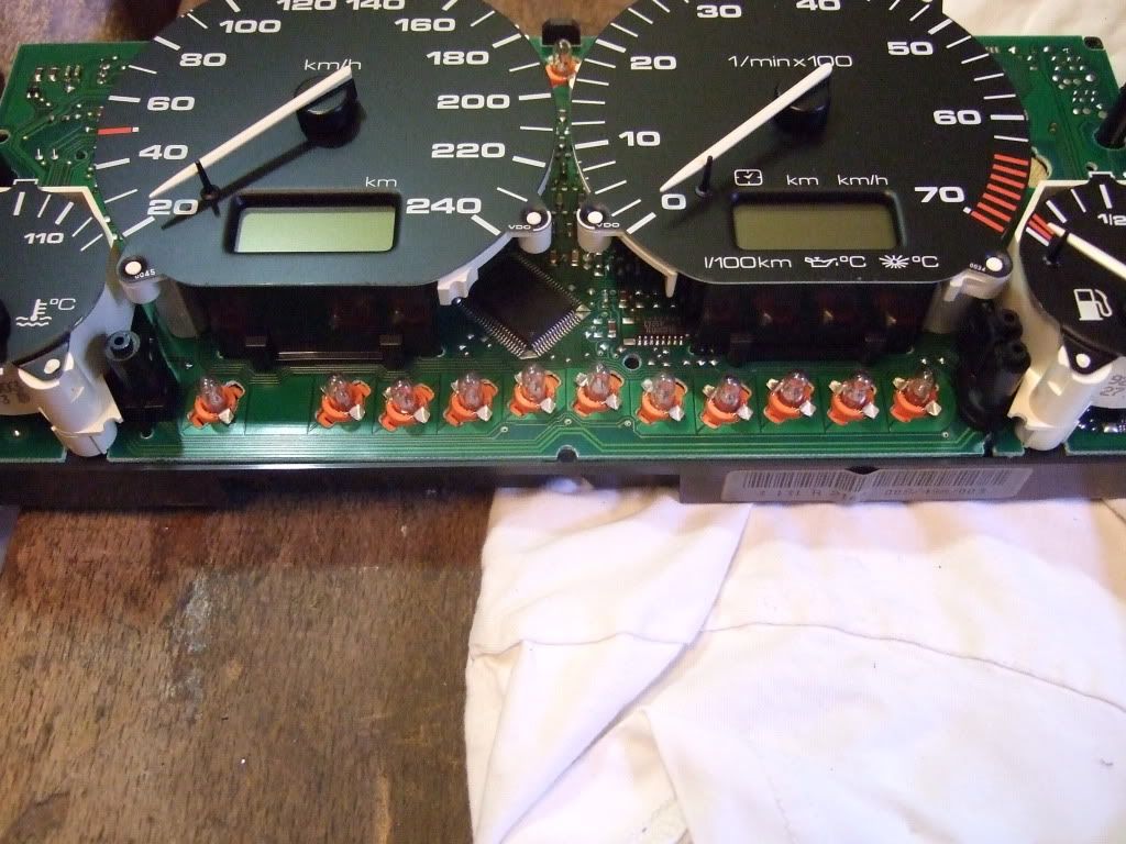 Golf MK3 dashboard verlichting - VWForum.nl Golf MK3 dashboard verlichting - VWForum.nl