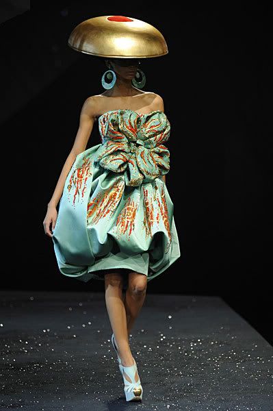 chanel_iman_dior_couture08.jpg image by studflower