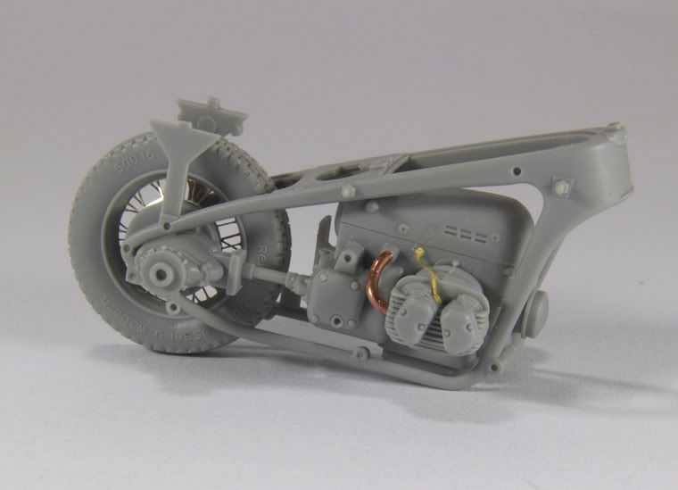 PB-lr03.jpg