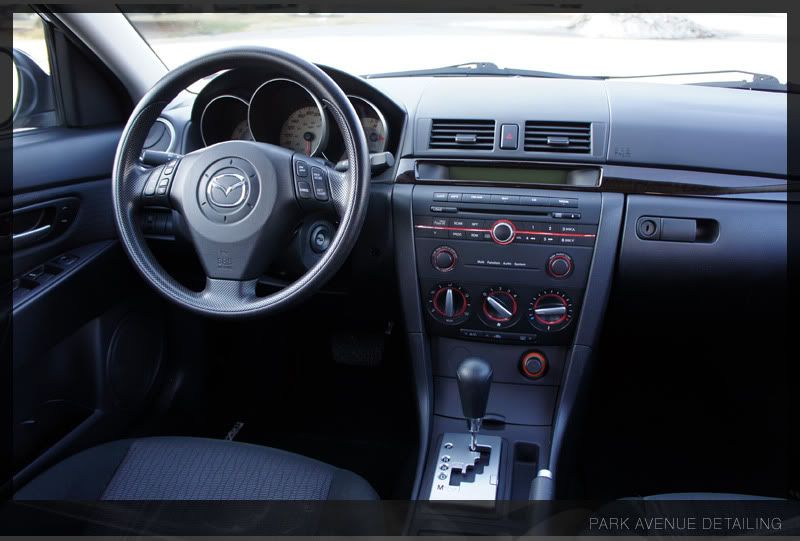 Mazda3_8.jpg