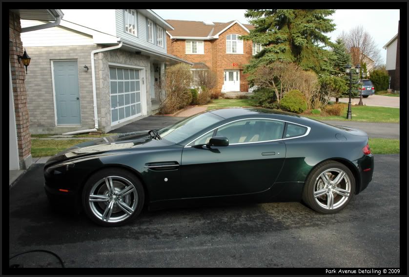 AstonMartinV8Vantage009.jpg