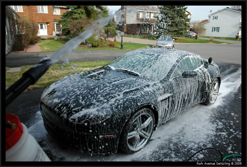 AstonMartinV8Vantage019.jpg