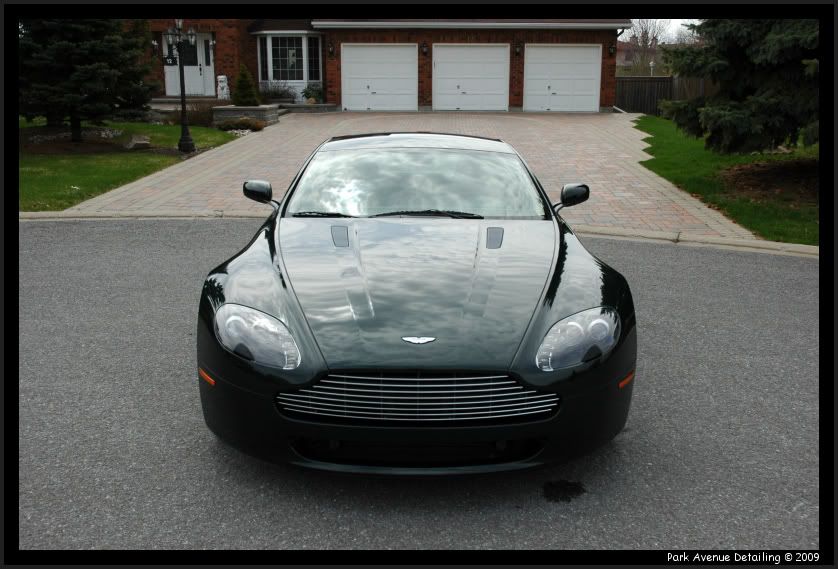 AstonMartinV8Vantage068.jpg