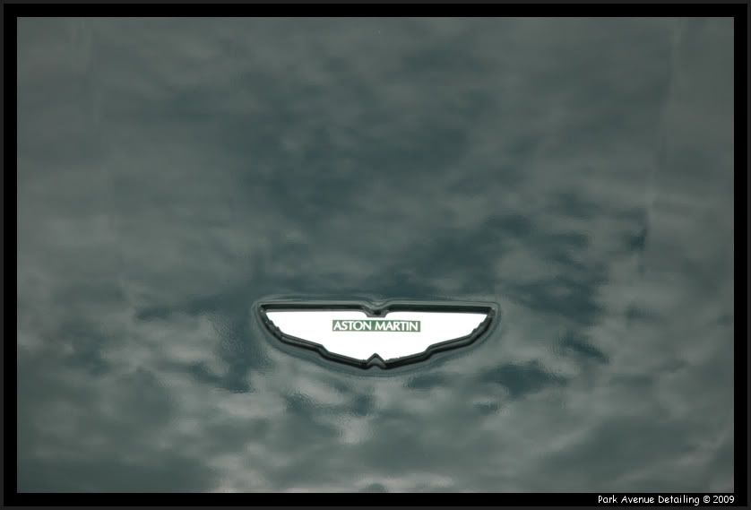 AstonMartinV8Vantage095.jpg