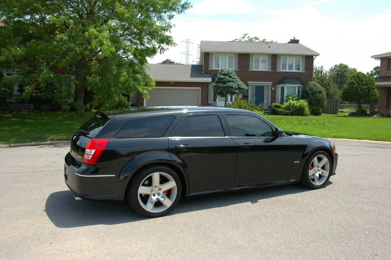 Magnum027.jpg