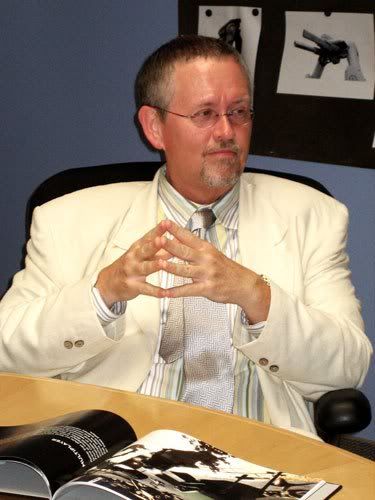 http://i213.photobucket.com/albums/cc263/jesusluvspegging/scottcard1_f.jpg