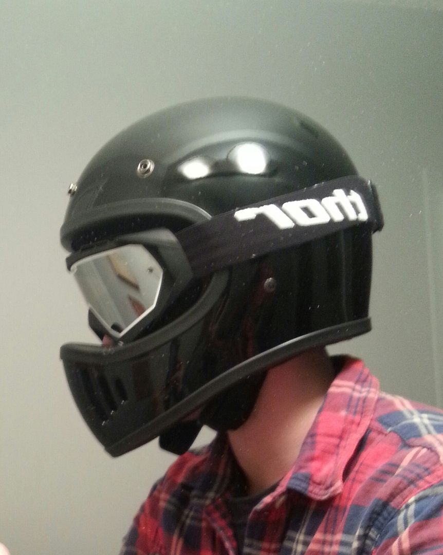 Full Face Helmets and Vintage Looks Page 15