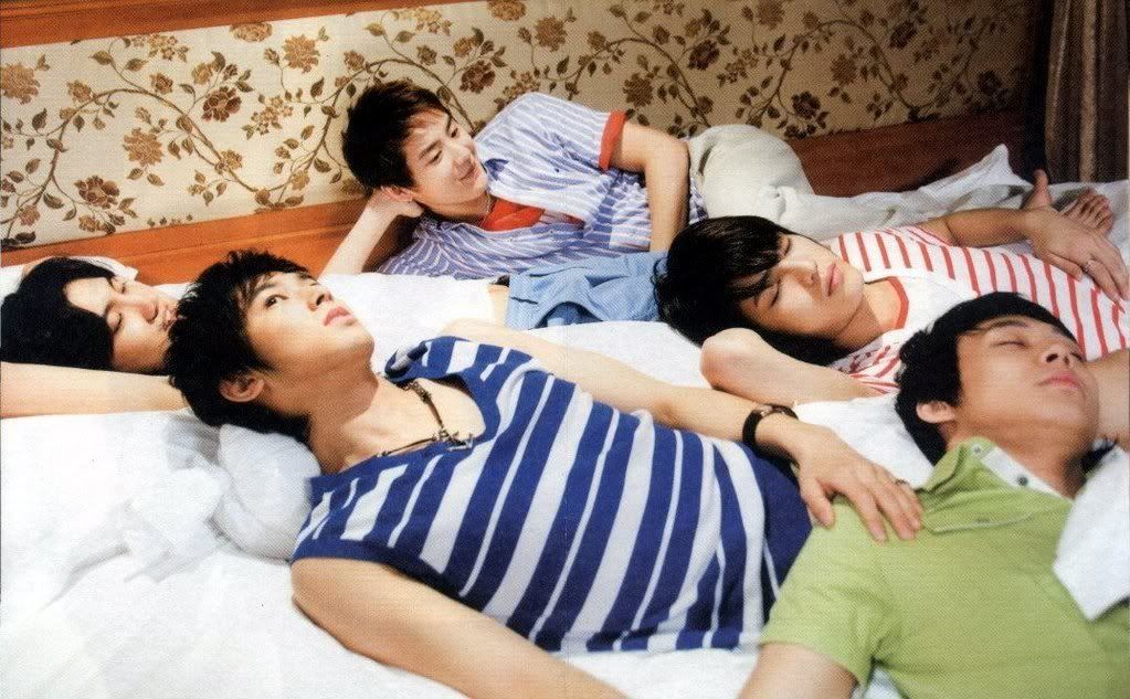 TVXQ sleeping shhh