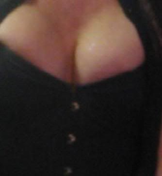 http://i213.photobucket.com/albums/cc302/Constantly_Constance/boobs.jpg