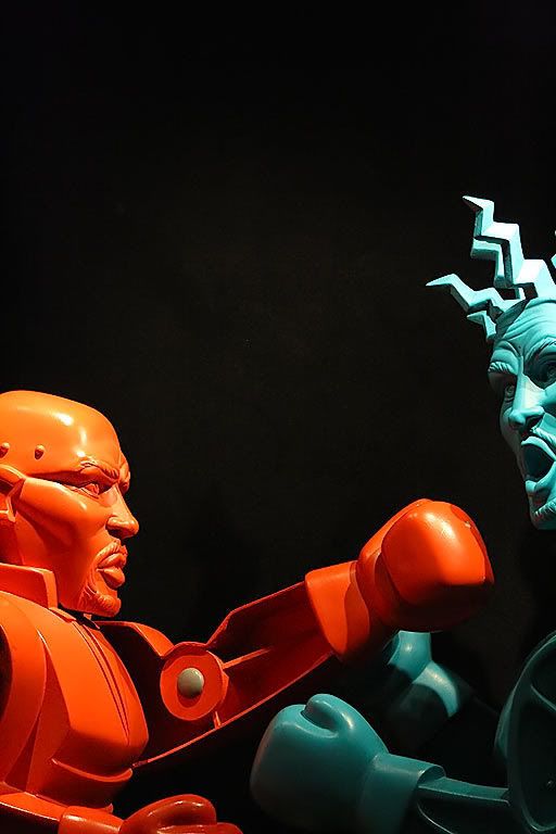 IMAGE: http://i213.photobucket.com/albums/cc80/dragwindsor/Rock-Em-Sock-Em.jpg