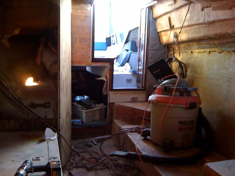 CabinAft.jpg